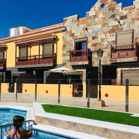 Casa Meneztan * 厄尔梅达诺